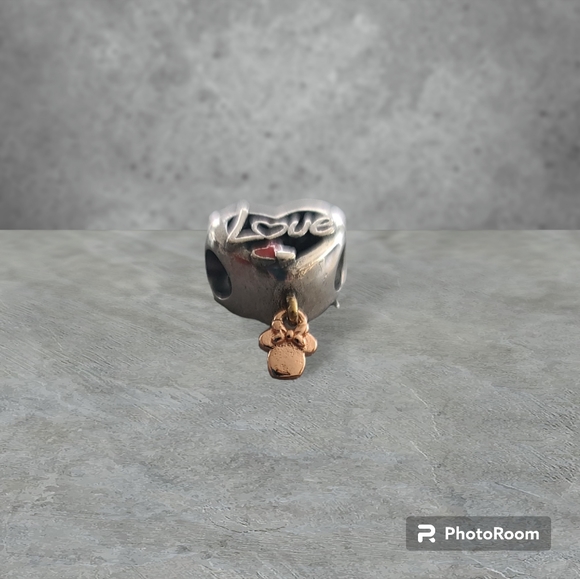 BOGO! Bundle to get the discount!! 925 Silver Minnie Mouse Mom Charm - Picture 4 of 4